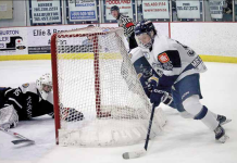 Huskies prepare for final stretch as playoffs loom