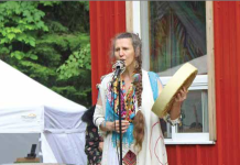Artist to host ‘golden owl celebration’