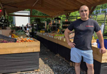 Summer farmers market on Twelve Mile